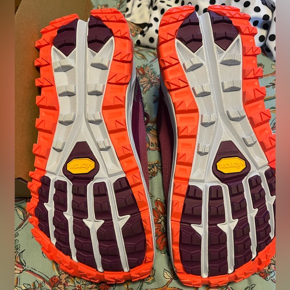 Altra Women's Olympus 5 Trail Running Shoes -W 8.5. Never Worn- 🆕 - Picture 8 of 9